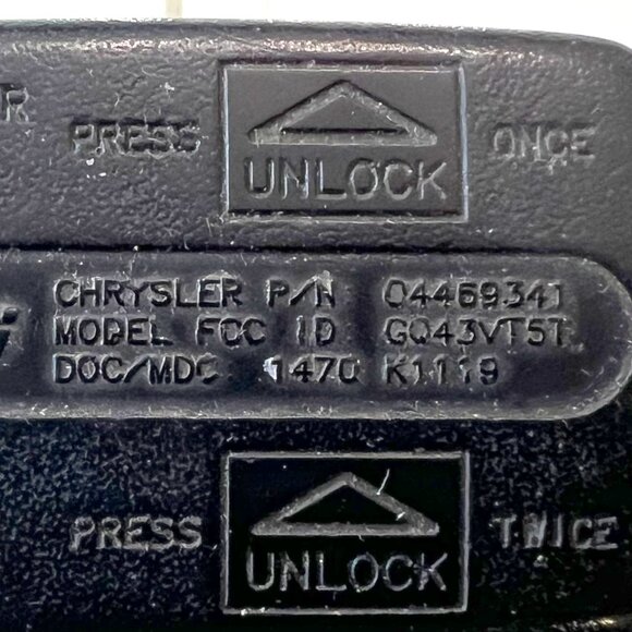 1991-1997 Chrysler 3-Button Keyless Entry Remote PN: 04469341 - Picture 3 of 5